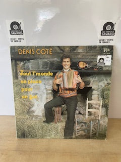 Denis Côté tout le monde en place pour un set